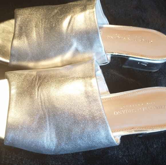 Sandals - Picture 2 of 2